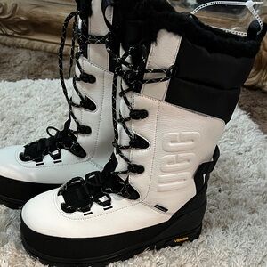 UGG Women's Black and White Winter Boots